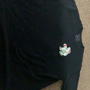 Large riot society tee fits like xl